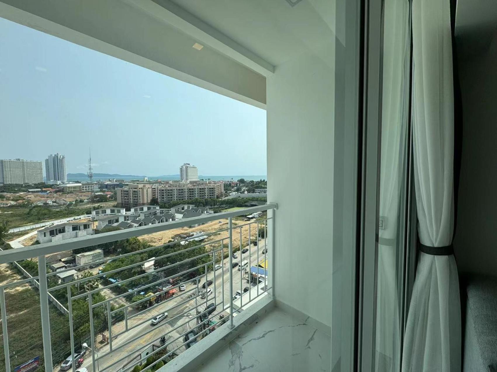 The Empire Chic Residence Jomtien & Yahaha エクステリア 写真